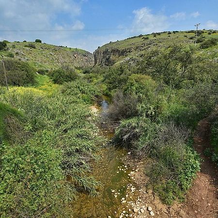 Mul Kinneret Livnim Exterior foto